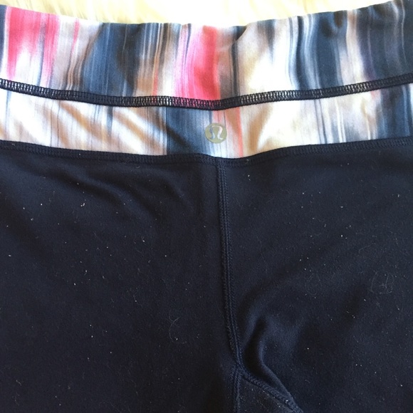 Lululemon Groove Shorts - Picture 5 of 5